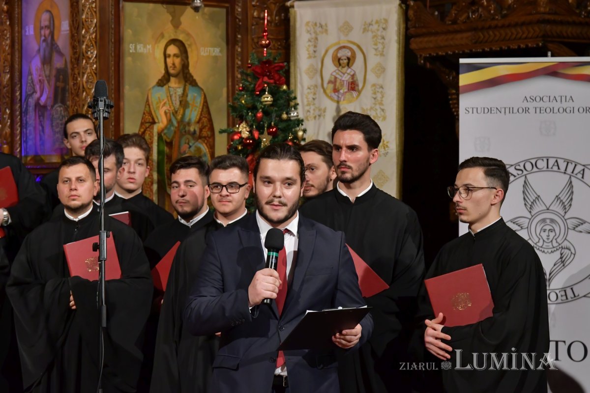 A 11-a ediție a concertului caritabil „După datini colindăm!” în Capitală 196842