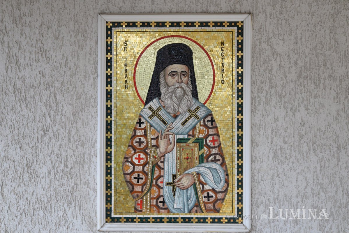 Daruri oferite beneficiarilor Centrului „Sfântul Nectarie” din București 197064