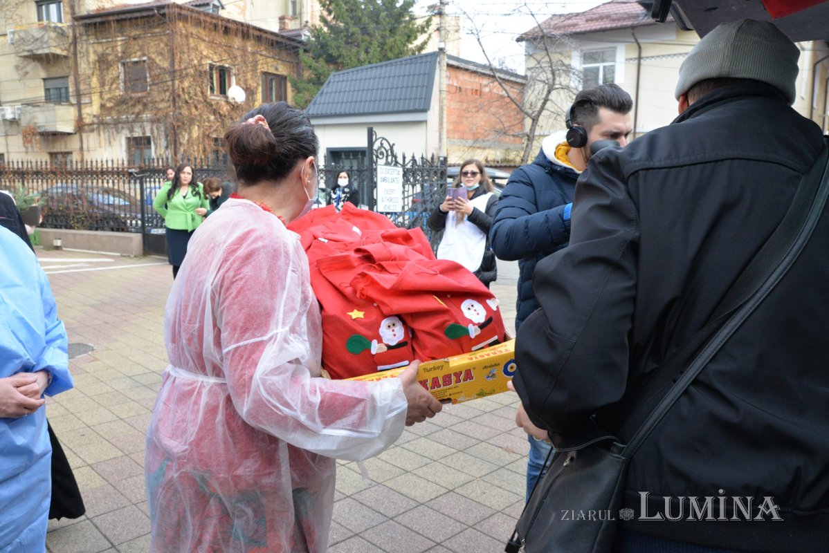 Daruri oferite beneficiarilor Centrului „Sfântul Nectarie” din București 197069