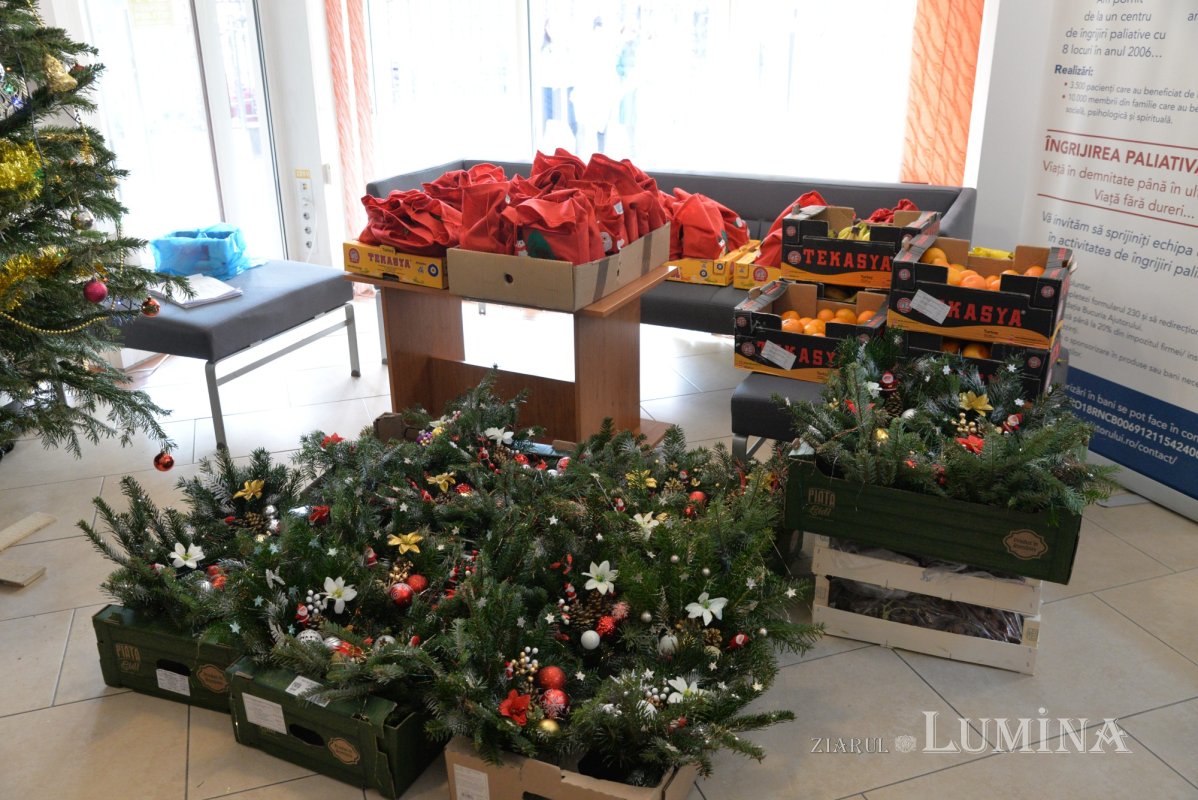 Daruri oferite beneficiarilor Centrului „Sfântul Nectarie” din București 197072