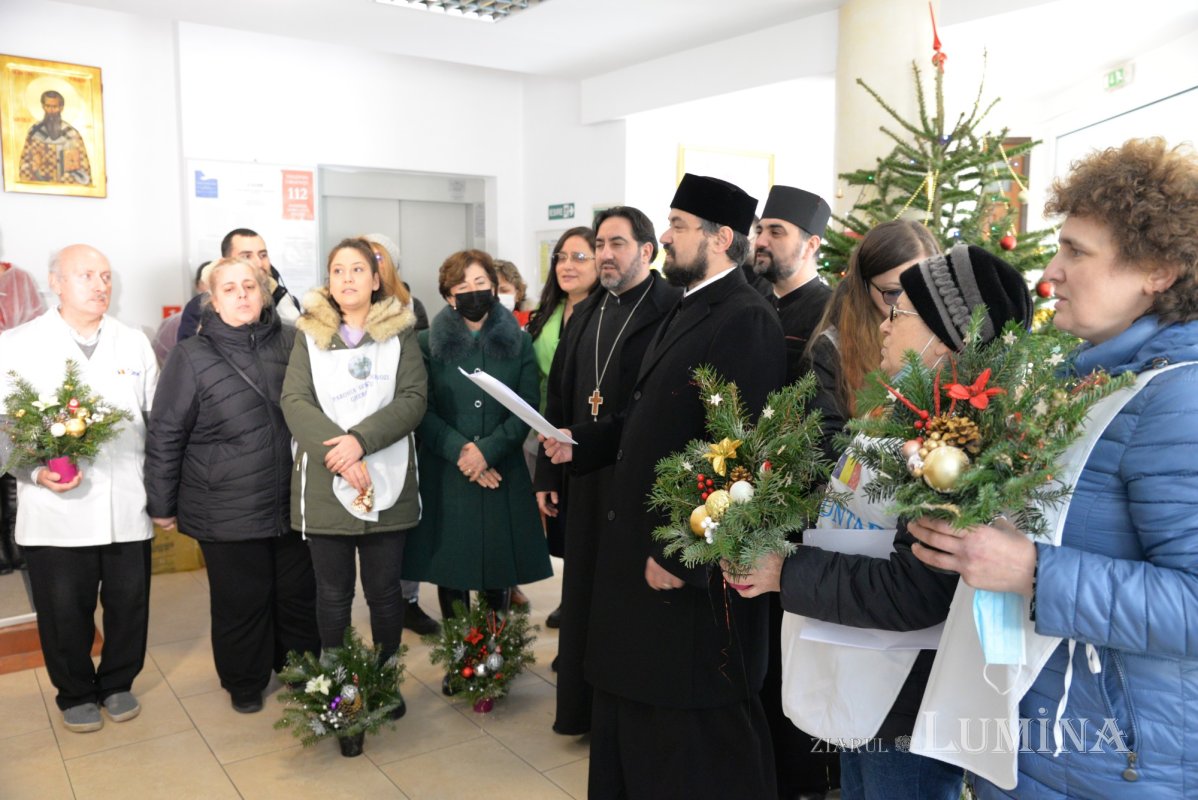 Daruri oferite beneficiarilor Centrului „Sfântul Nectarie” din București 197077