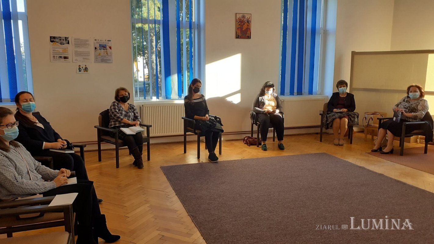 Proiect social implementat în şcoli şi licee din judeţul Sibiu  196875