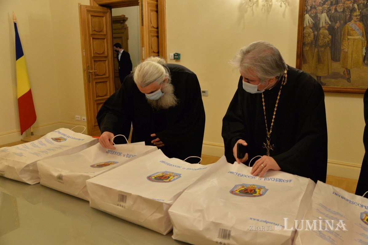 Darul Patriarhului României pentru parohiile și mănăstirile românești din străinătate 197172