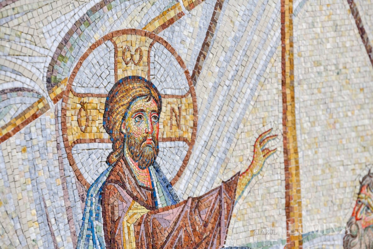 Frumuseţea creaţiei zugrăvită în mozaicurile unei stavropighii patriarhale 197036