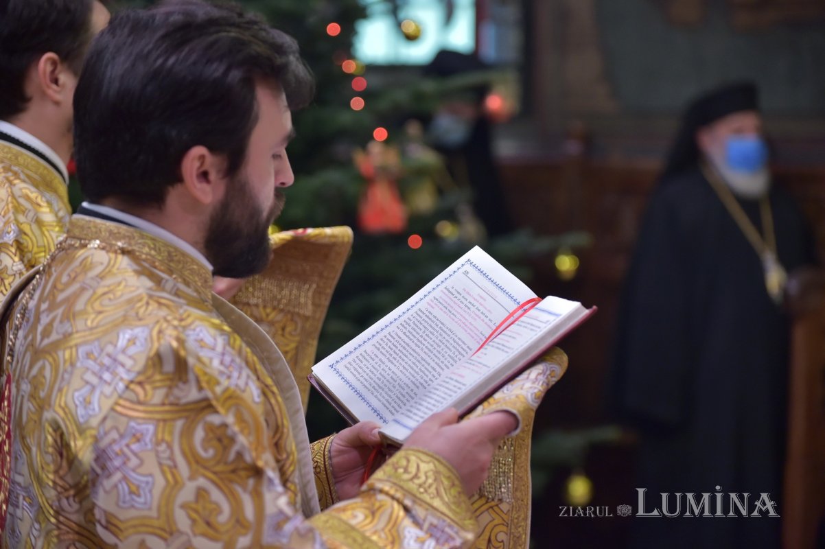 Patriarhul României și-a sărbătorit sfântul ocrotitor 197184