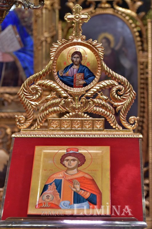 Patriarhul României și-a sărbătorit sfântul ocrotitor 197185