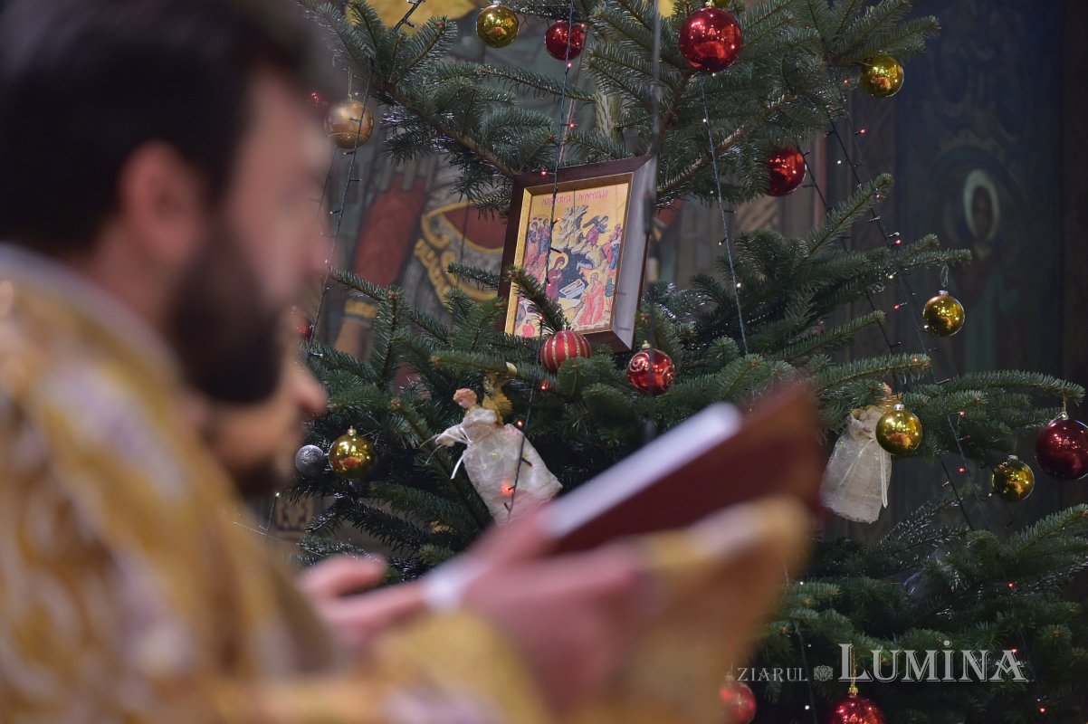 Patriarhul României și-a sărbătorit sfântul ocrotitor 197186