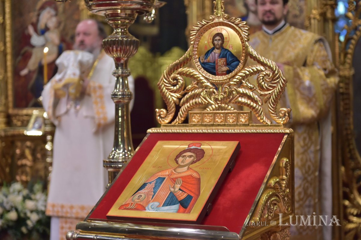 Patriarhul României și-a sărbătorit sfântul ocrotitor 197192