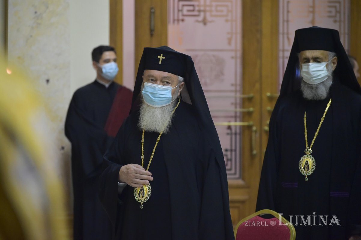 Patriarhul României și-a sărbătorit sfântul ocrotitor 197207