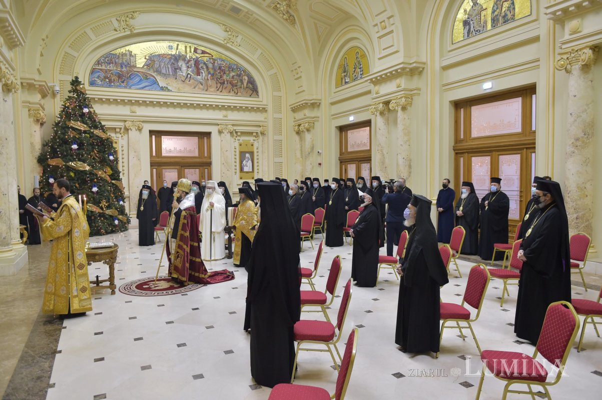 Patriarhul României și-a sărbătorit sfântul ocrotitor 197208