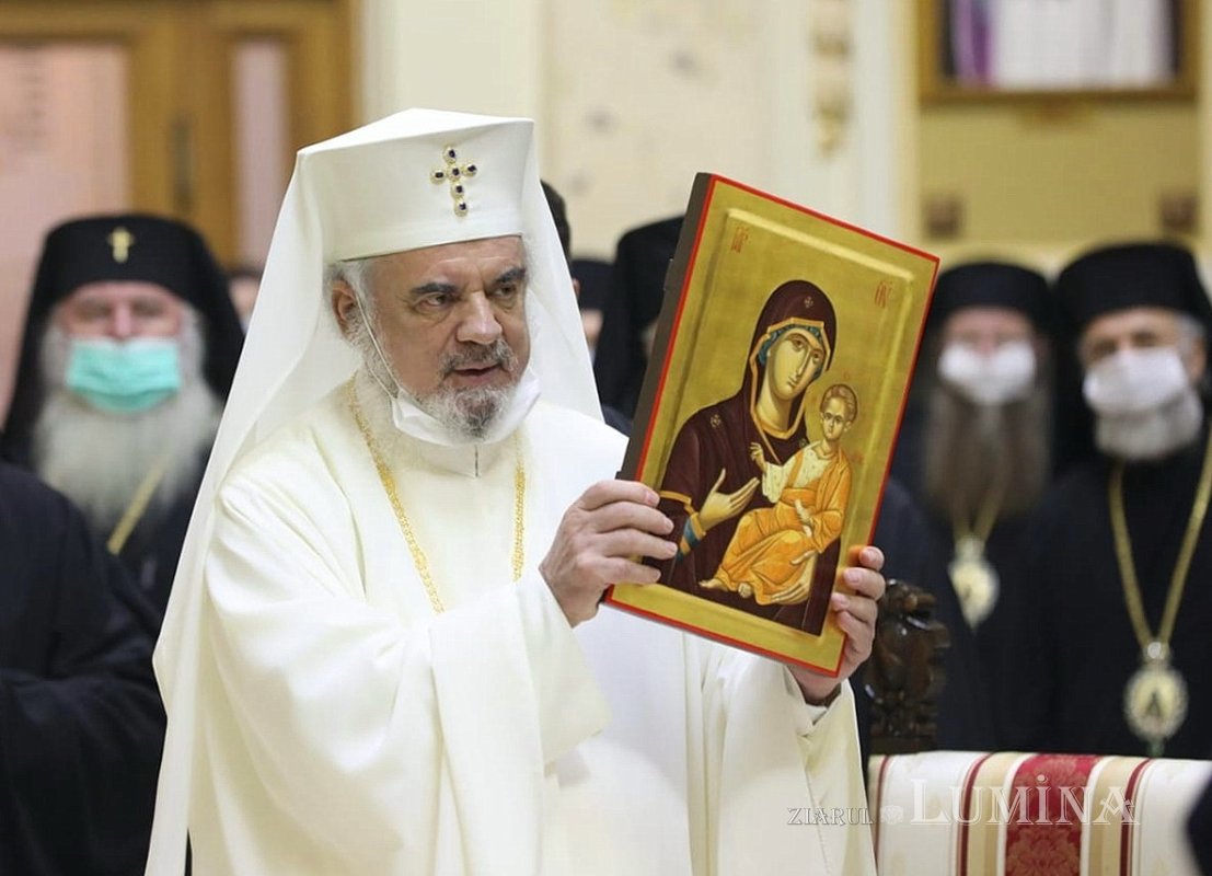 Patriarhul României și-a sărbătorit sfântul ocrotitor 197212