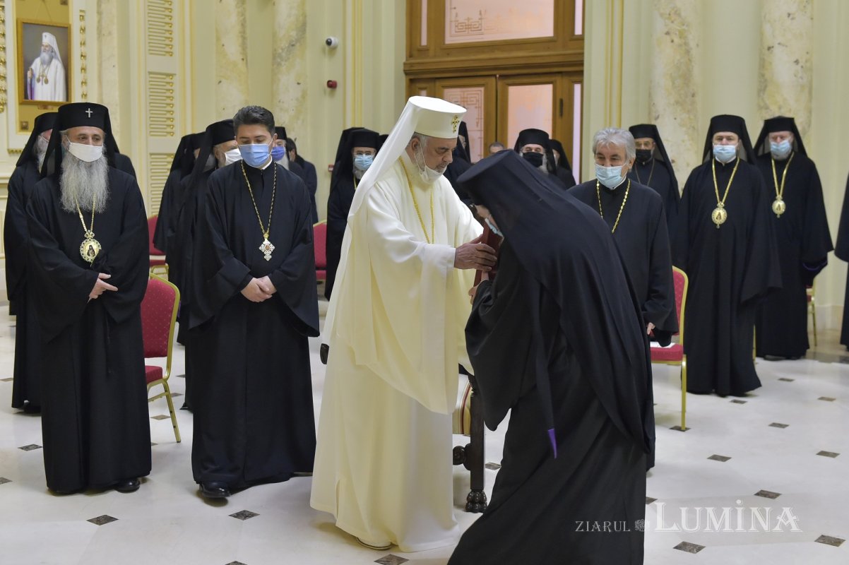 Patriarhul României și-a sărbătorit sfântul ocrotitor 197214