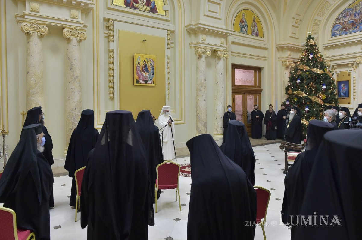 Patriarhul României și-a sărbătorit sfântul ocrotitor 197217