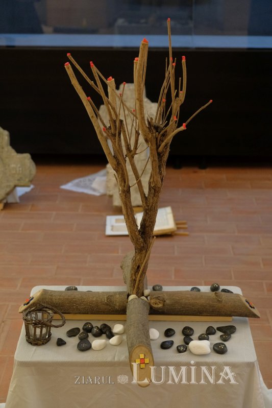 Vernisajul expoziției „Închinare Sfintei Cruci” la muzeul Mănăstirii Antim 197314