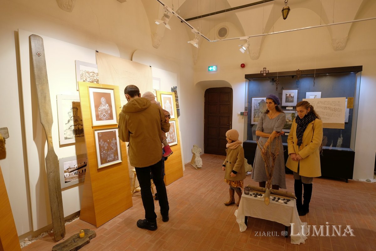 Vernisajul expoziției „Închinare Sfintei Cruci” la muzeul Mănăstirii Antim 197320