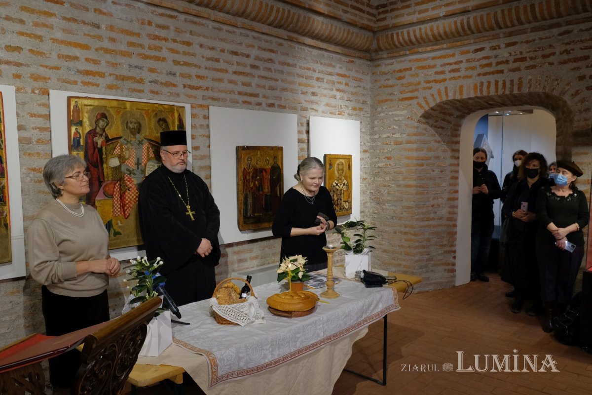 Vernisajul expoziției „Închinare Sfintei Cruci” la muzeul Mănăstirii Antim 197330