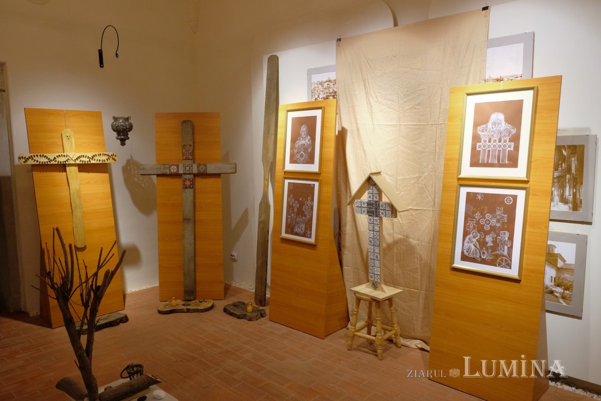 Vernisajul expoziției „Închinare Sfintei Cruci” la muzeul Mănăstirii Antim 197334