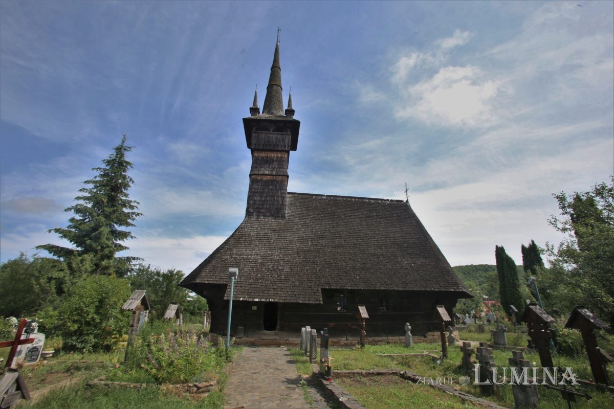 Morții poruncesc celor vii să țină aprins focul credinței 196518