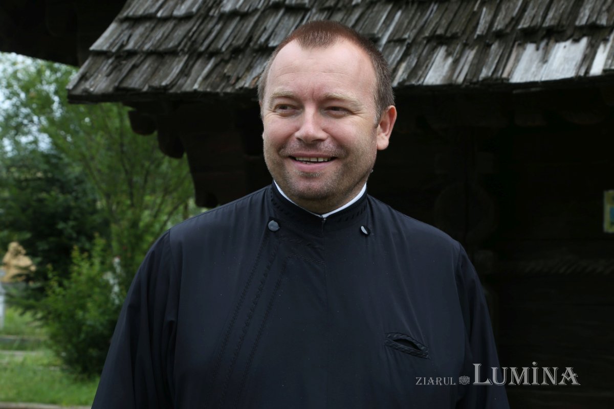 Morții poruncesc celor vii să țină aprins focul credinței 196519