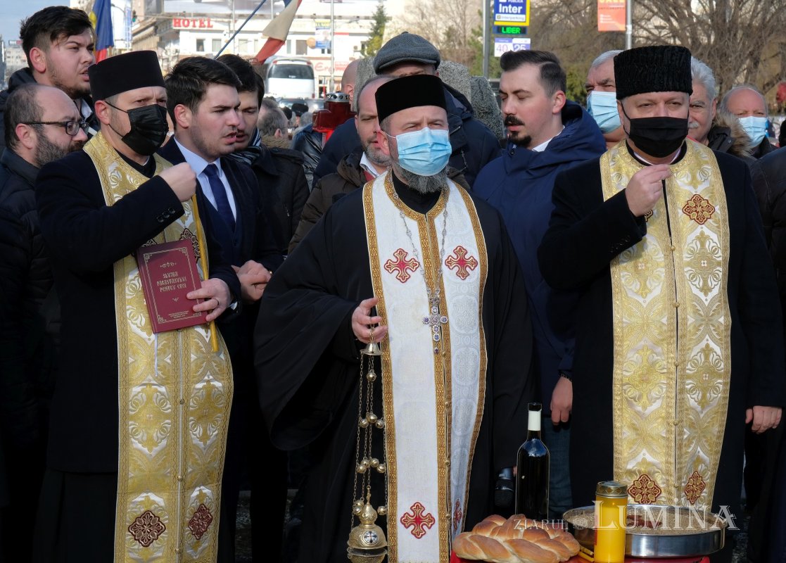 Martirii din decembrie 1989 au fost pomeniți și în Piața Universității 197819