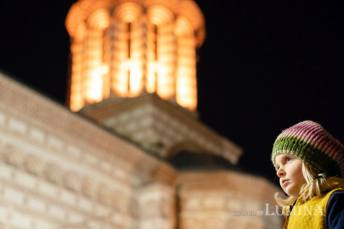 Nașterea Domnului vestită prin colind la Biserica „Sfântul Anton”-Curtea Veche 197902