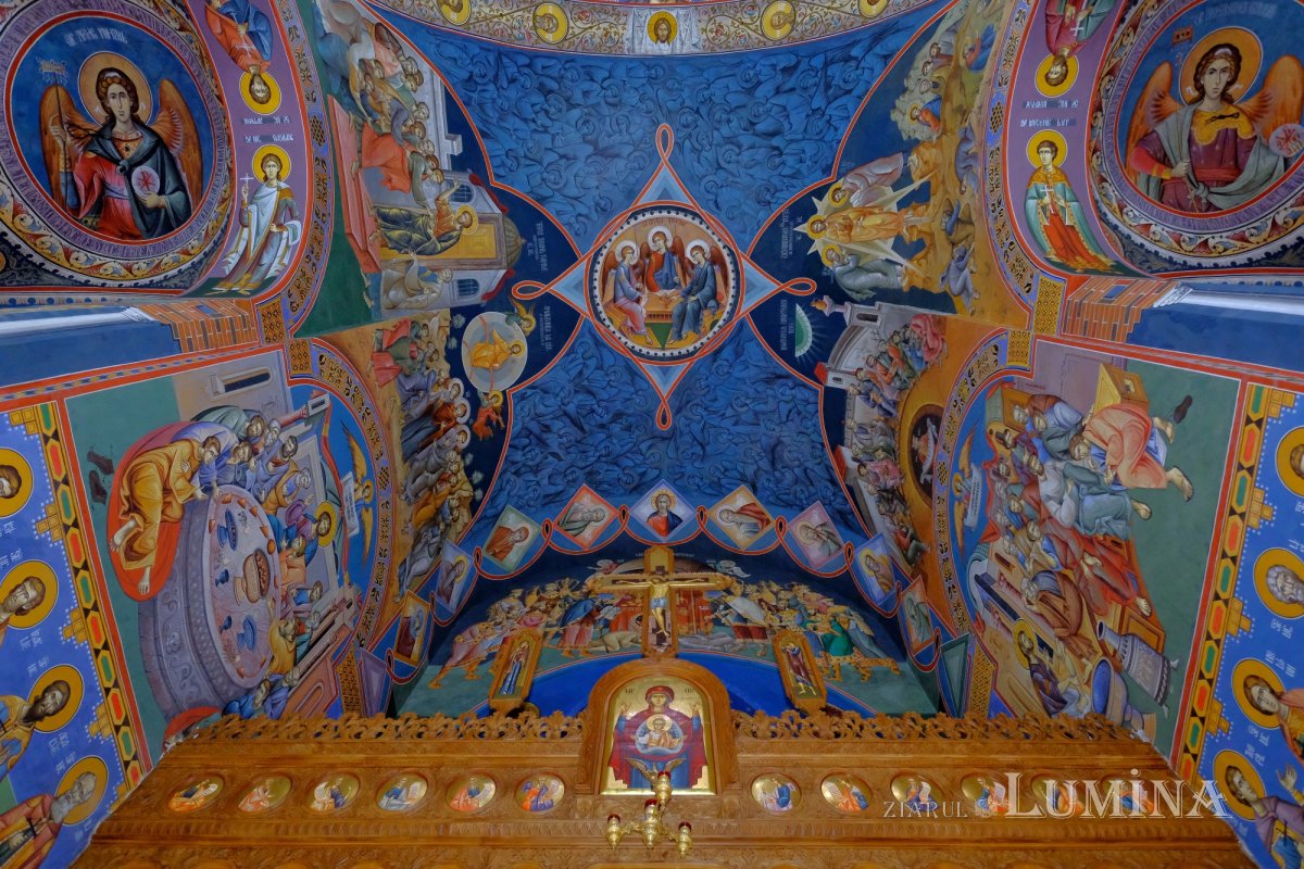 Târg de Crăciun, darul copiilor de la Biserica Huedin 197697