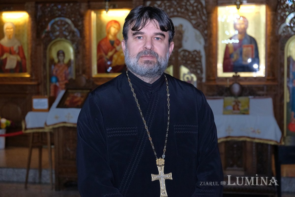 Târg de Crăciun, darul copiilor de la Biserica Huedin 197700