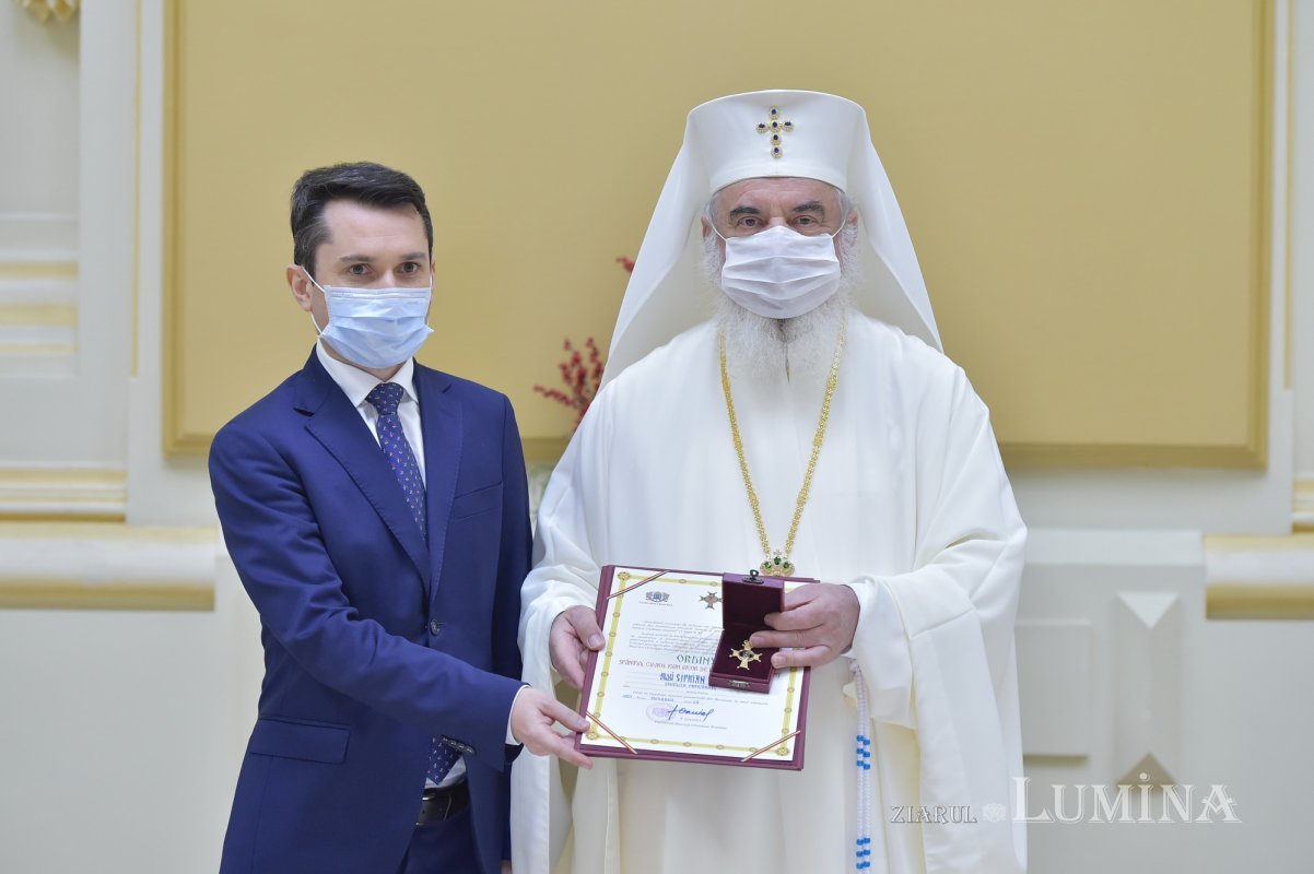 Recunoștință personalităților care au evidențiat lucrarea Bisericii în diasporă 198039