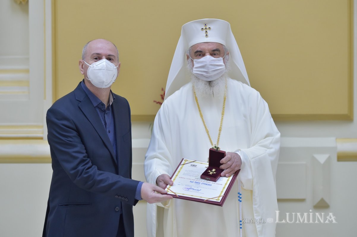 Recunoștință personalităților care au evidențiat lucrarea Bisericii în diasporă 198044