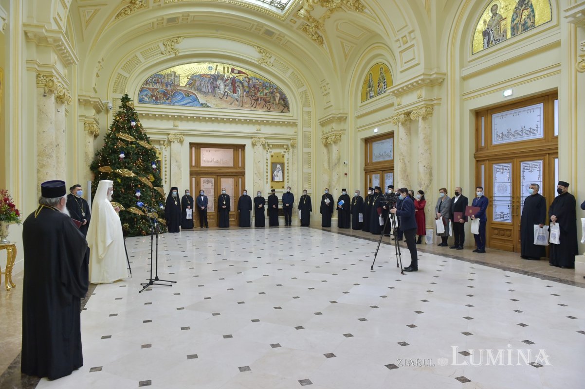 Recunoștință personalităților care au evidențiat lucrarea Bisericii în diasporă 198050