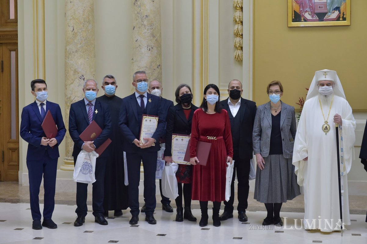 Recunoștință personalităților care au evidențiat lucrarea Bisericii în diasporă 198052