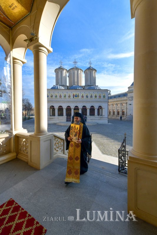 Vestirea tradițională a Nașterii Domnului la Reședința Patriarhală 198245
