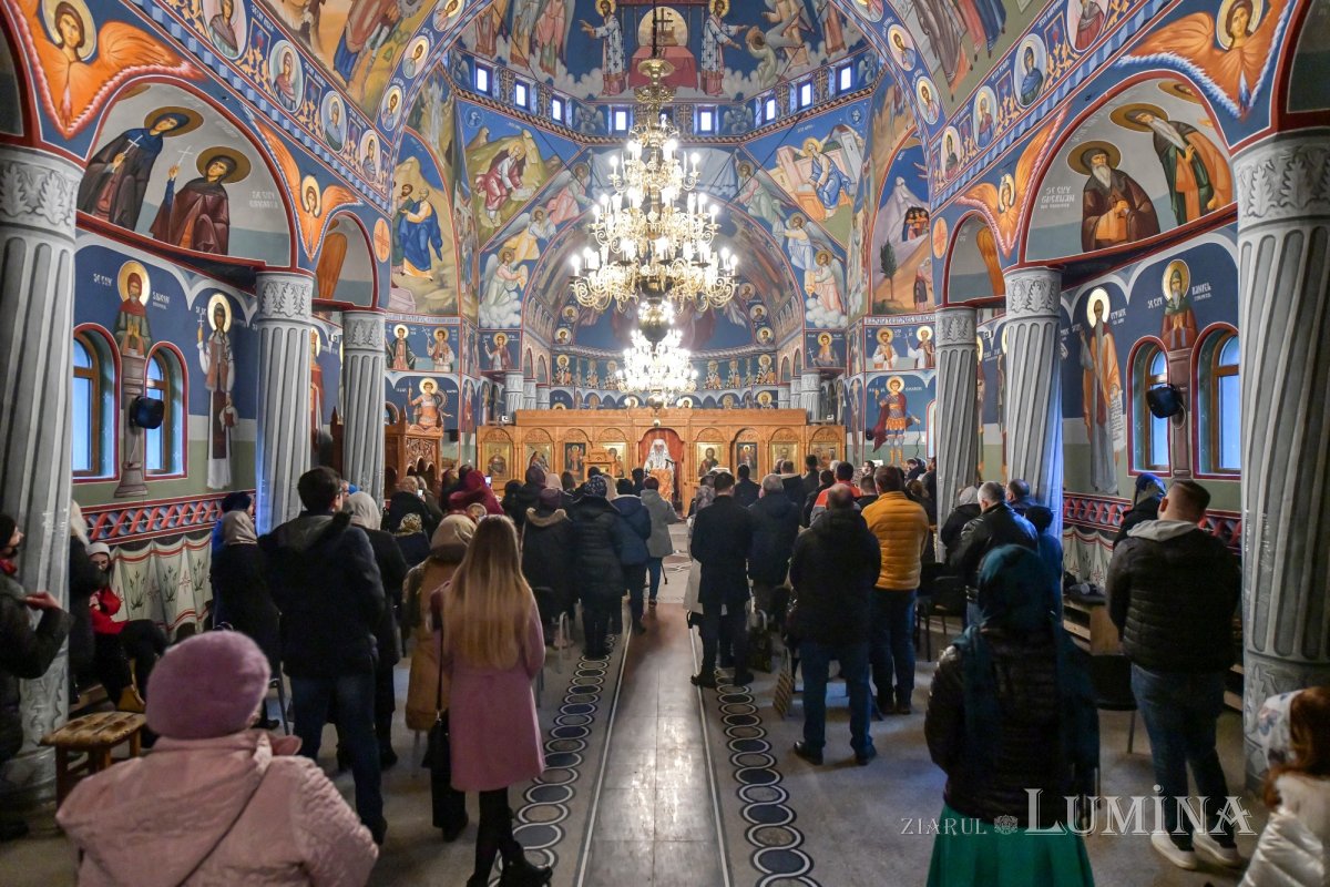 Binecuvântarea Patriarhului României pentru credincioșii din Urlați 198658