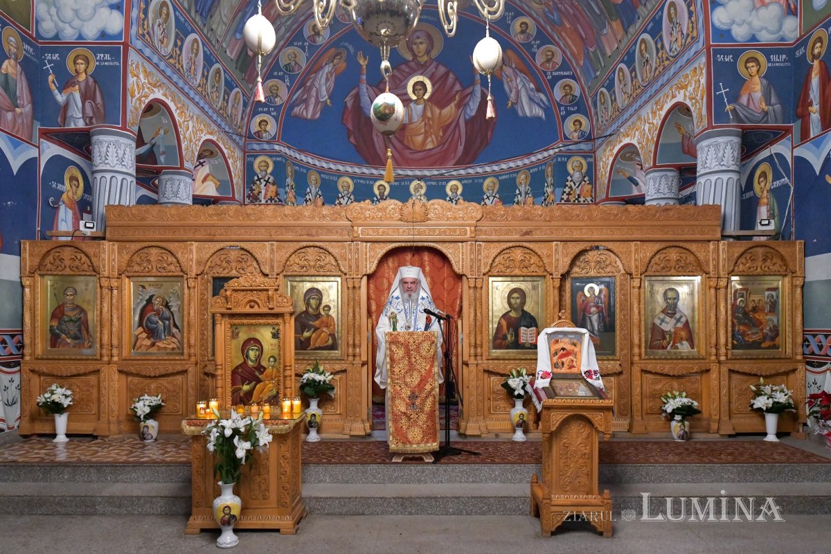 Binecuvântarea Patriarhului României pentru credincioșii din Urlați 198659