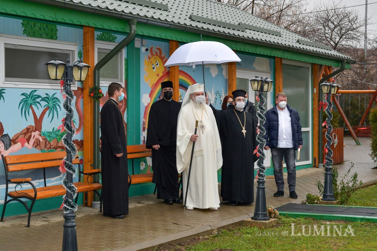 Binecuvântarea Patriarhului României pentru credincioșii din Urlați 198669