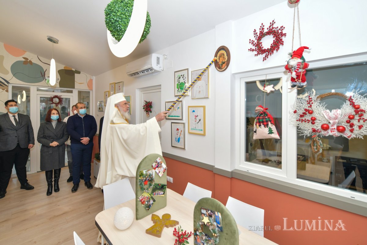 Binecuvântarea Patriarhului României pentru credincioșii din Urlați 198679