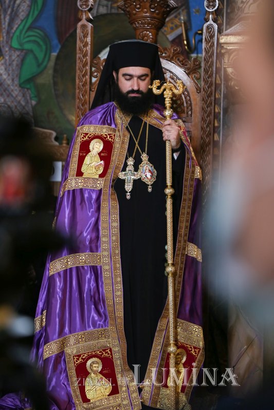 A fost întronizat noul Episcop al Devei şi Hunedoarei 198581