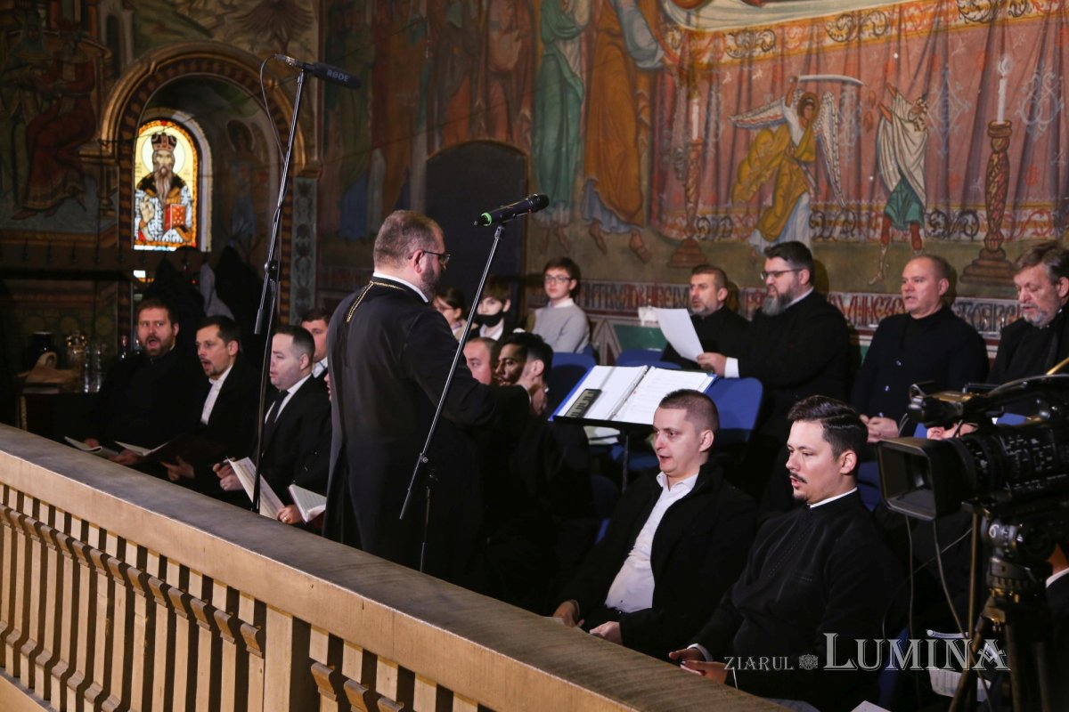 A fost întronizat noul Episcop al Devei şi Hunedoarei 198603