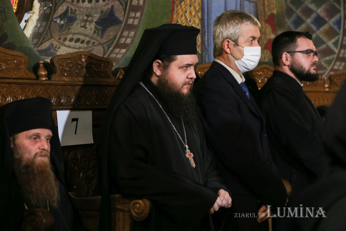 A fost întronizat noul Episcop al Devei şi Hunedoarei 198611
