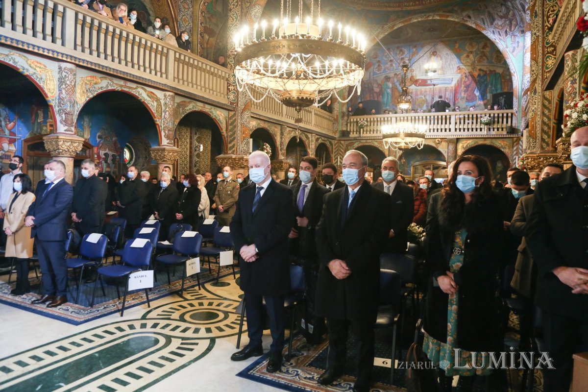 A fost întronizat noul Episcop al Devei şi Hunedoarei 198619