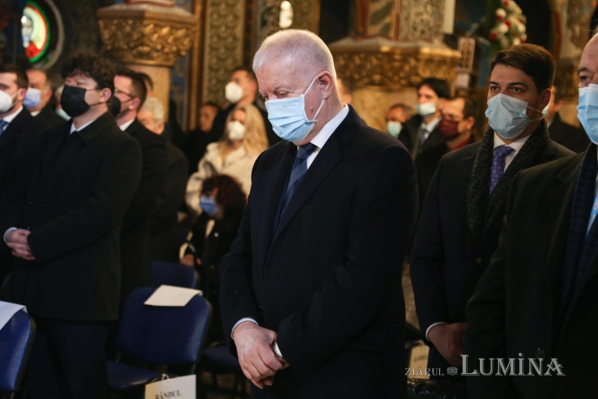 A fost întronizat noul Episcop al Devei şi Hunedoarei 198620