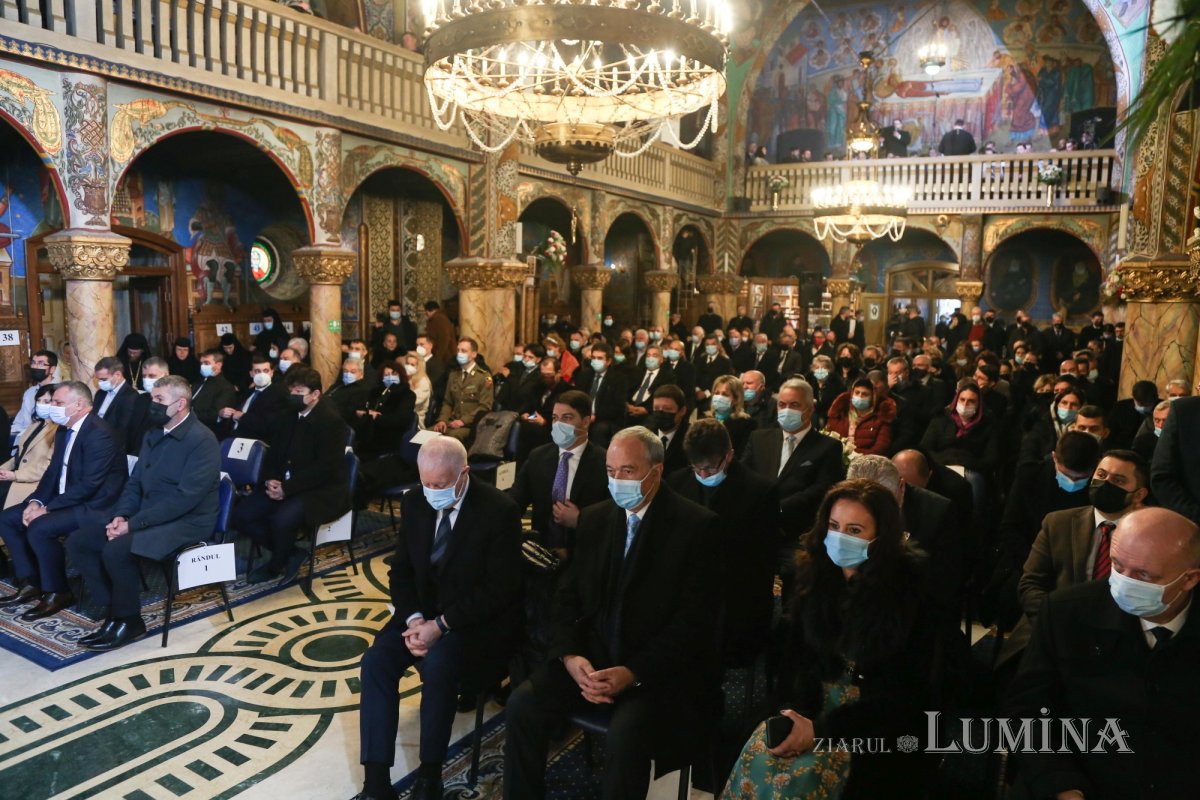 A fost întronizat noul Episcop al Devei şi Hunedoarei 198625