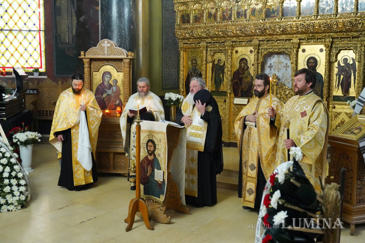 Academicianul Dan Berindei a fost condus pe ultimul drum 198884