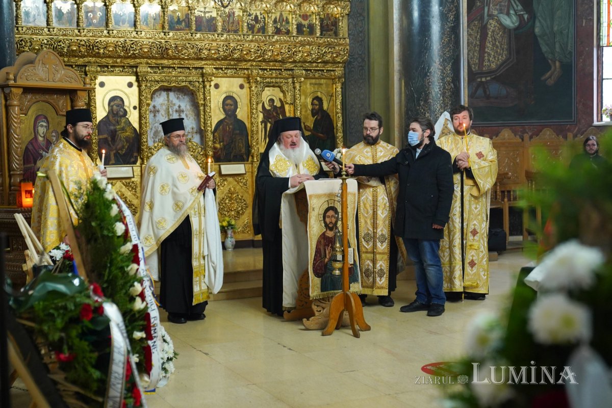 Academicianul Dan Berindei a fost condus pe ultimul drum 198887