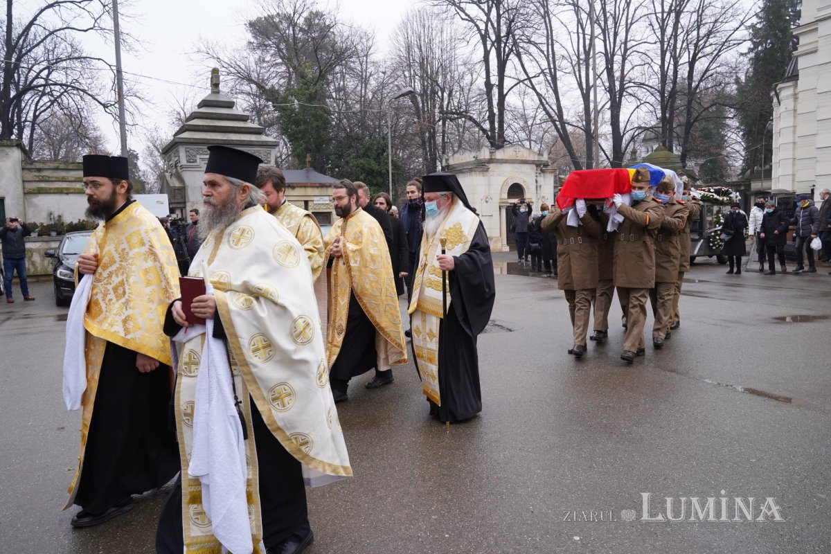 Academicianul Dan Berindei a fost condus pe ultimul drum 198899