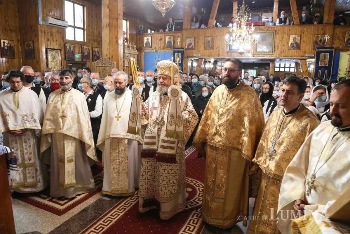 Prăznuirea Sfântului Arhidiacon Ștefan la Brașov 198803