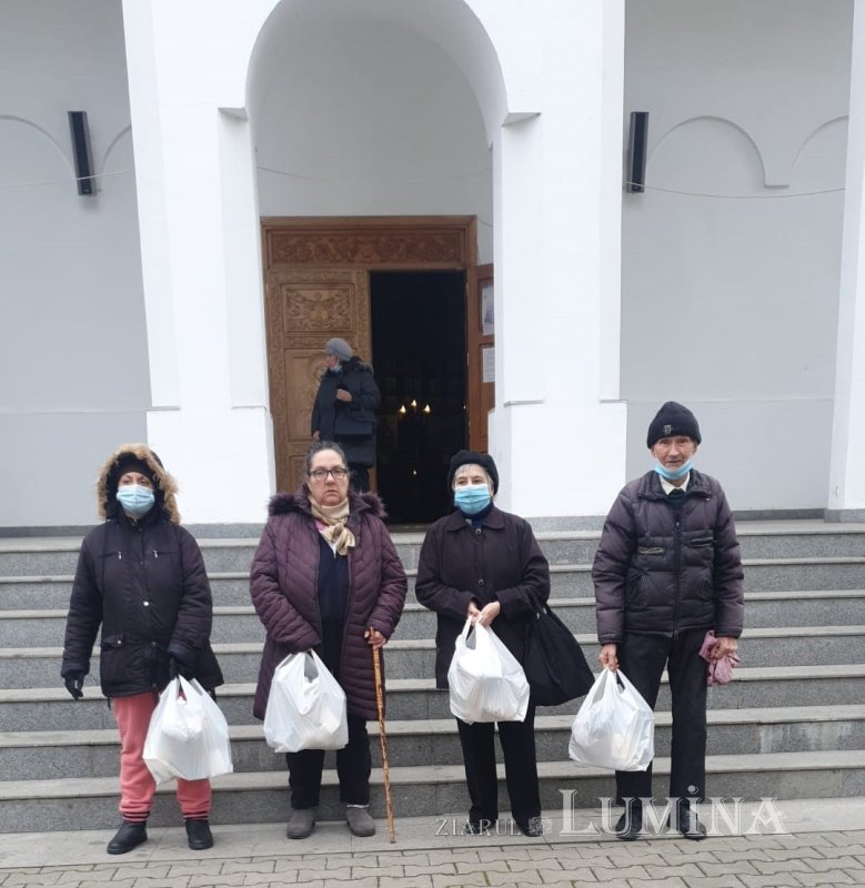 Parohia Iancu Vechi-Mătăsari a ajutat cu peste 170.000 de lei familiile defavorizate 198992