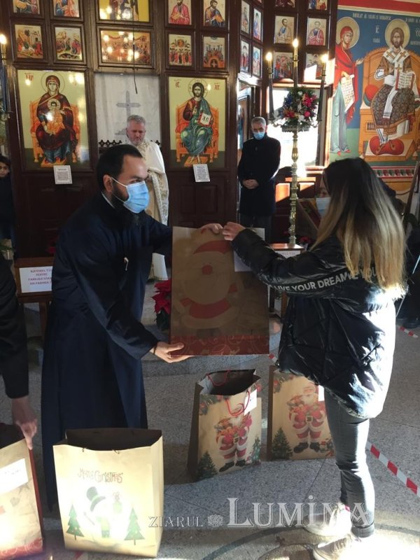 Parohia Iancu Vechi-Mătăsari a ajutat cu peste 170.000 de lei familiile defavorizate 199003