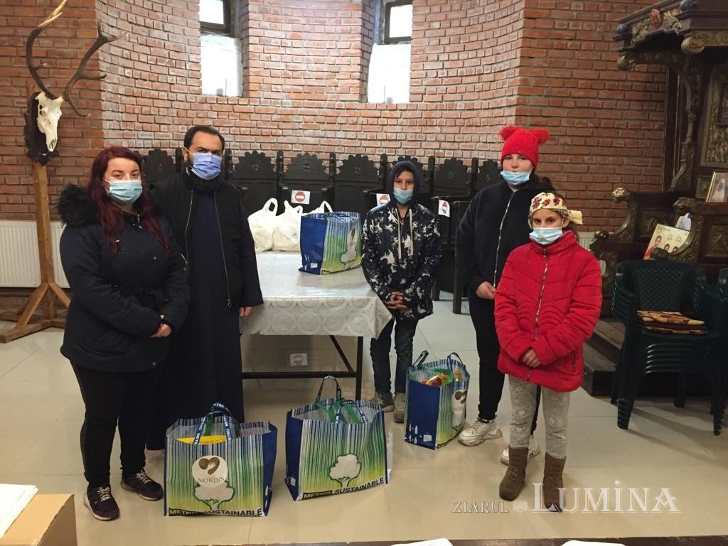 Parohia Iancu Vechi-Mătăsari a ajutat cu peste 170.000 de lei familiile defavorizate 199009