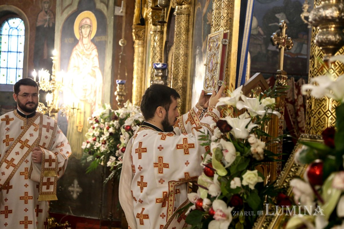 Sfânta Liturghie în prima zi din an la Catedrala Mitropolitană din Sibiu 199242
